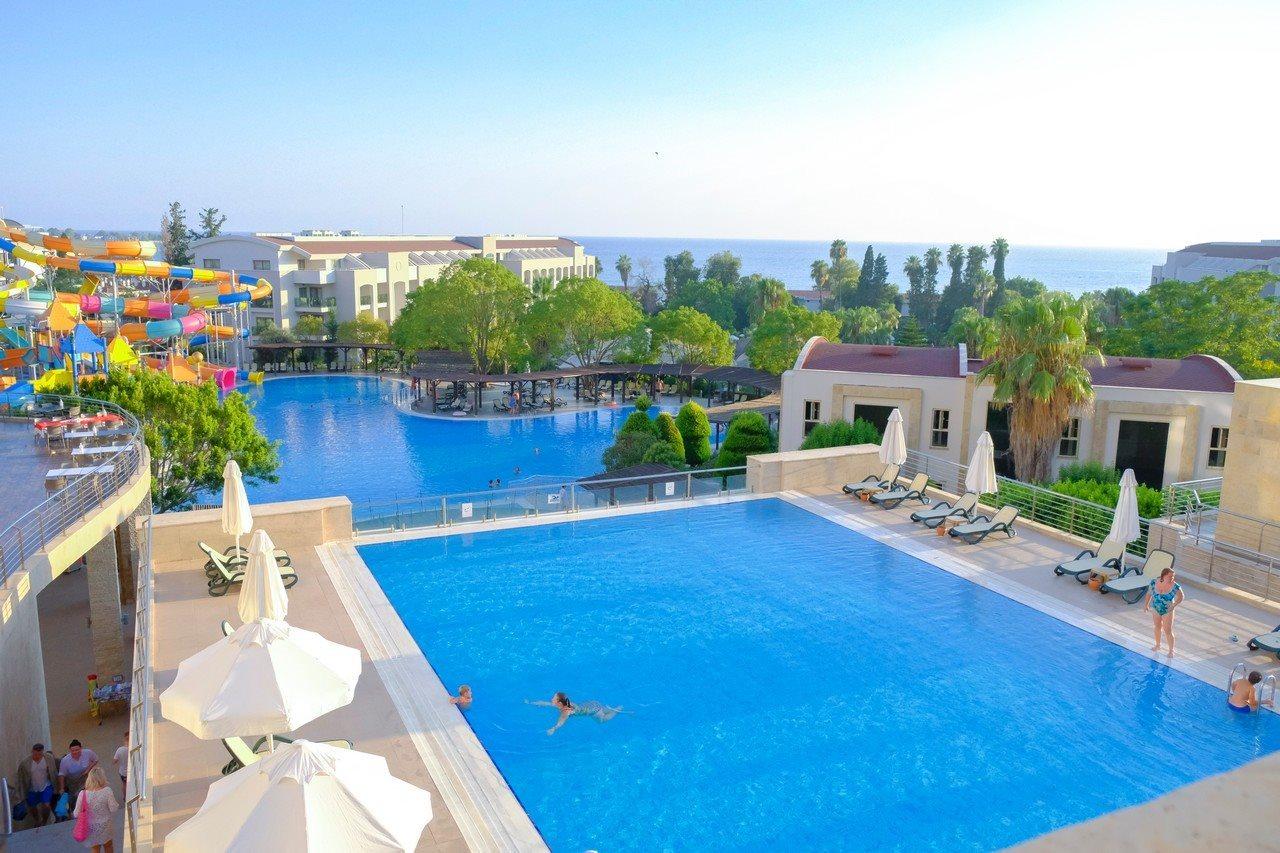 Horus Paradise Resort Side Exterior photo